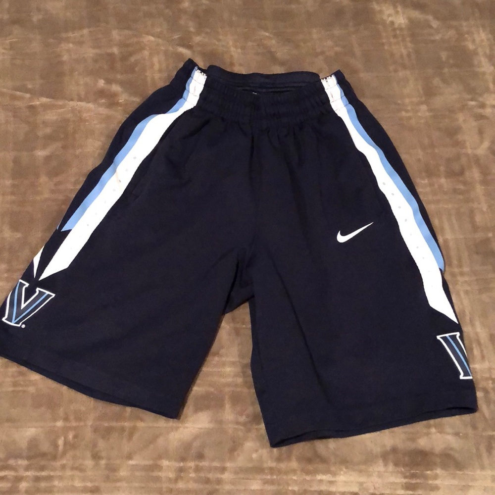 Nike Dri Fit Kids Large Villanova Shorts